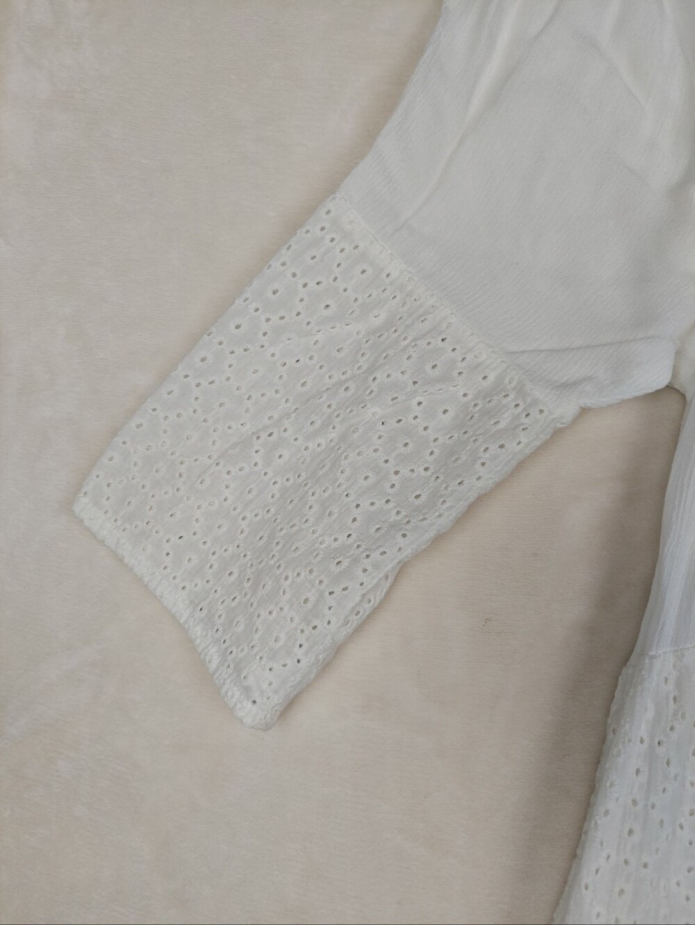 Sperry Boho Mini Dress Women's Medium Crinkled Gauze Eyelet Lace Tiered Festival - Picture 3 of 12